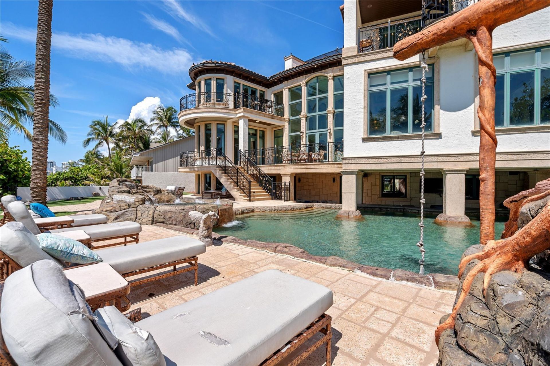 2306 Bay Drive, Pompano Beach, FL 33062 Photo