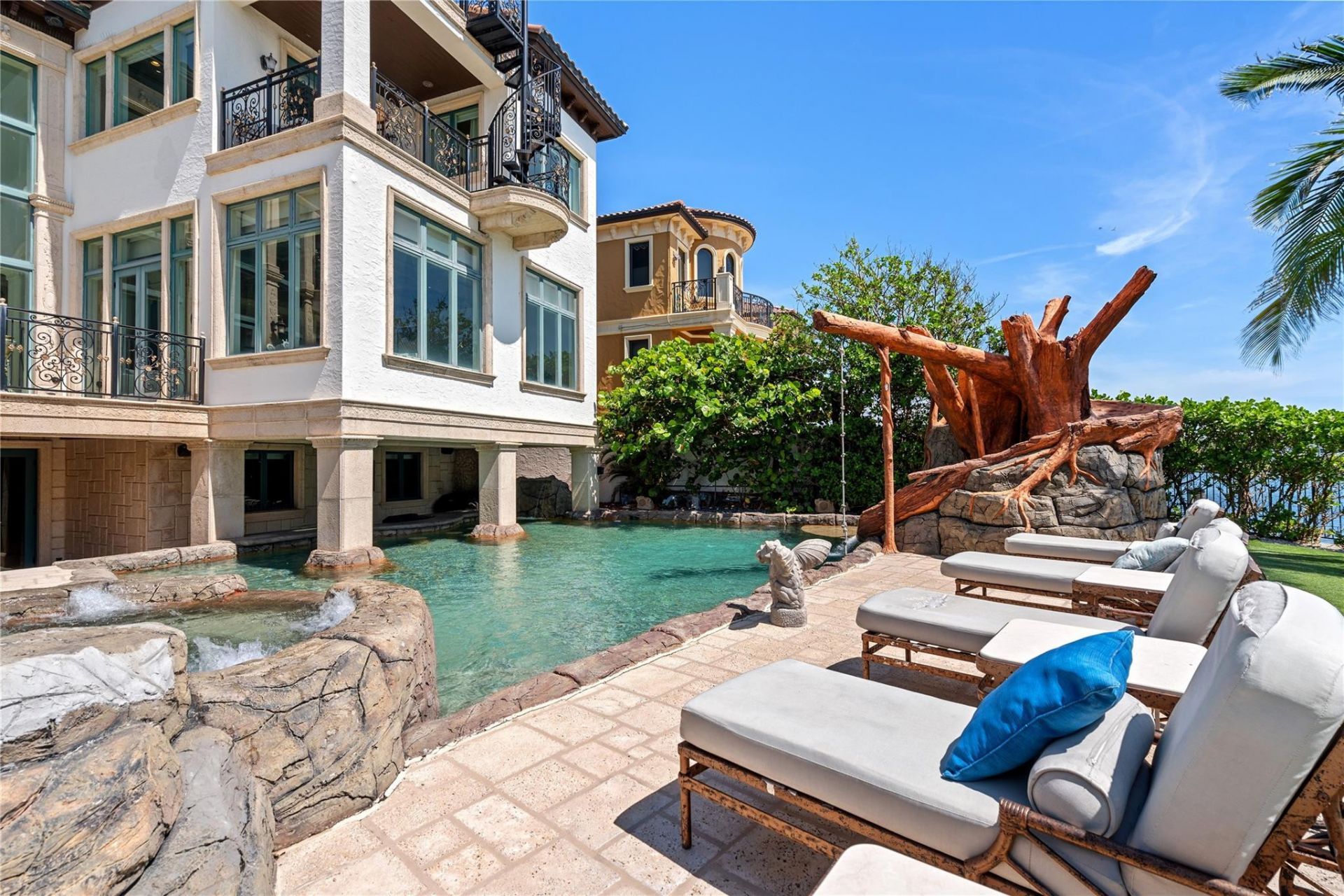 2306 Bay Drive, Pompano Beach, FL 33062 Photo