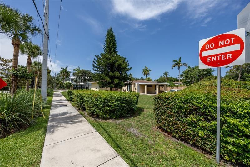 904 SE 11th Court, Fort Lauderdale, FL 33316 Photo