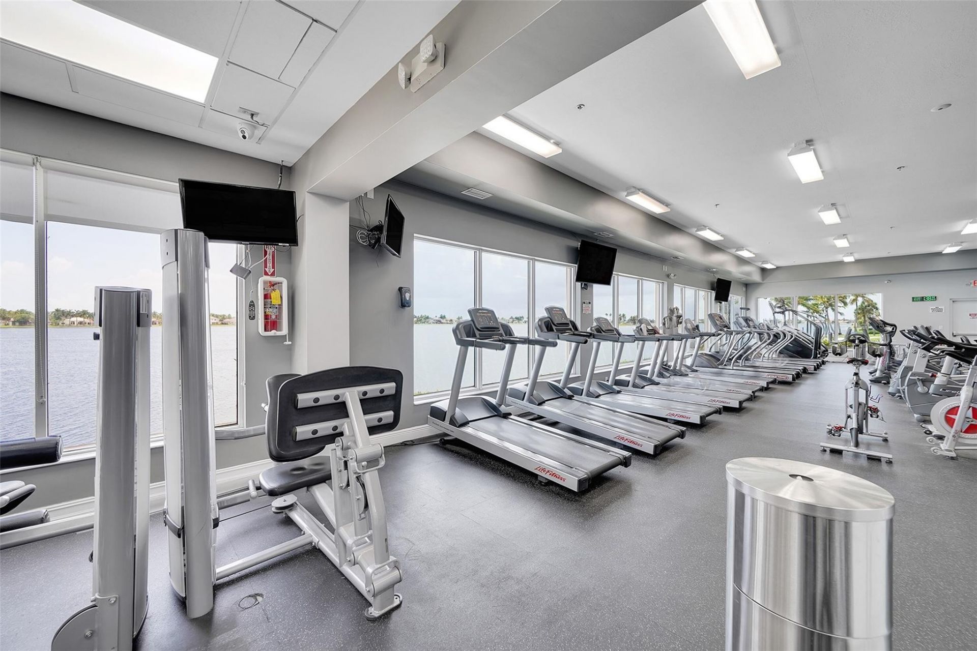 18640 SW 39th Street, Miramar, FL 33029 Photo