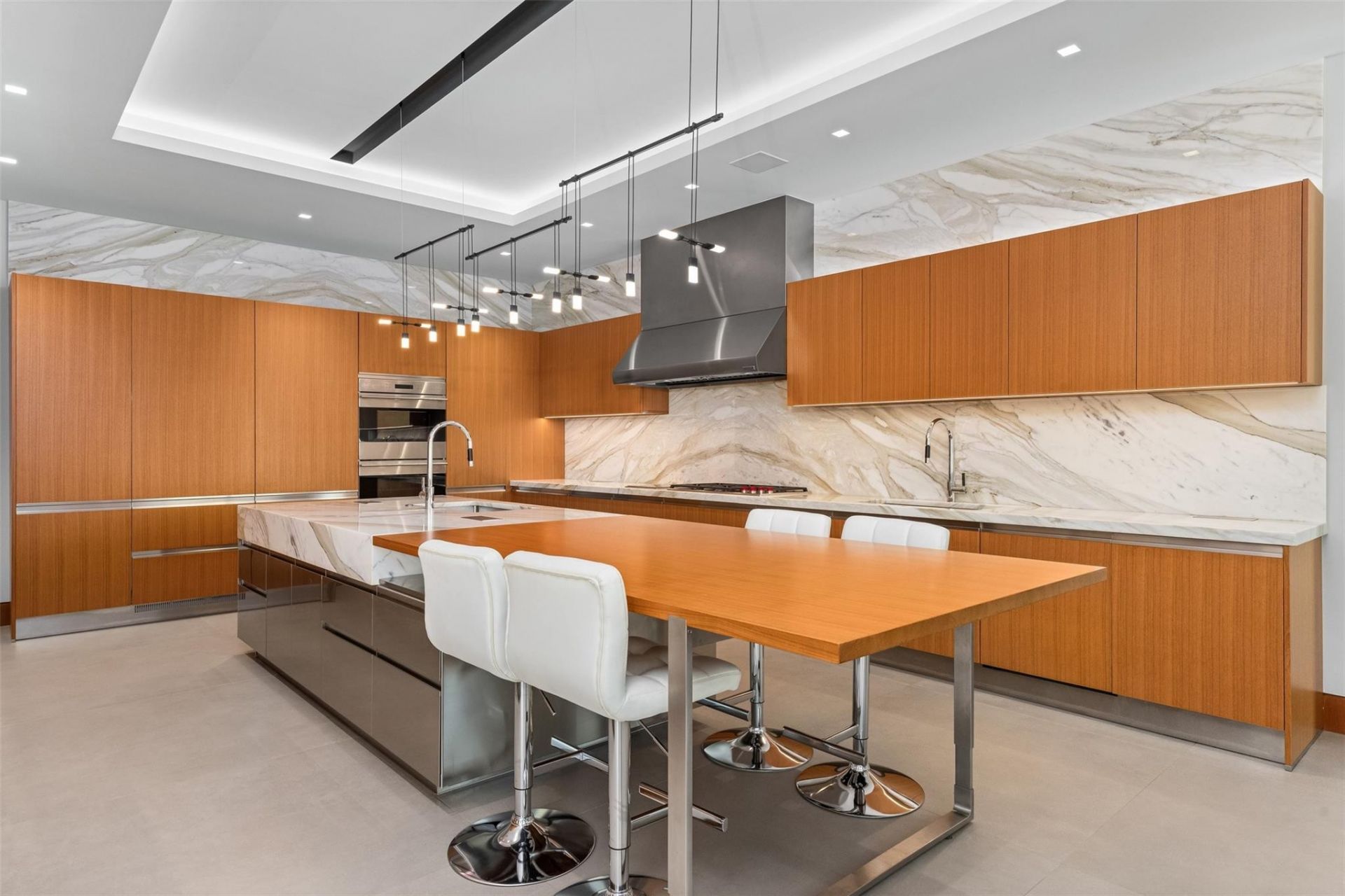 650 Royal Plaza Drive, Fort Lauderdale, FL 33301 Photo