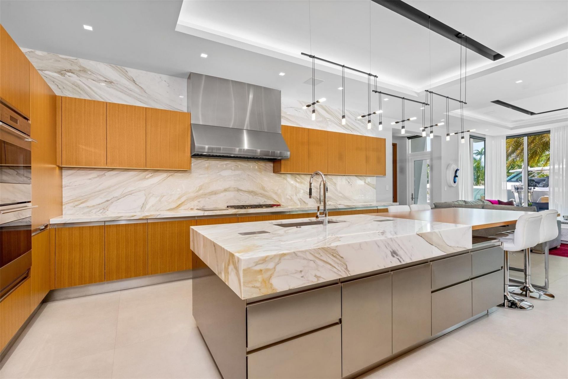 650 Royal Plaza Drive, Fort Lauderdale, FL 33301 Photo