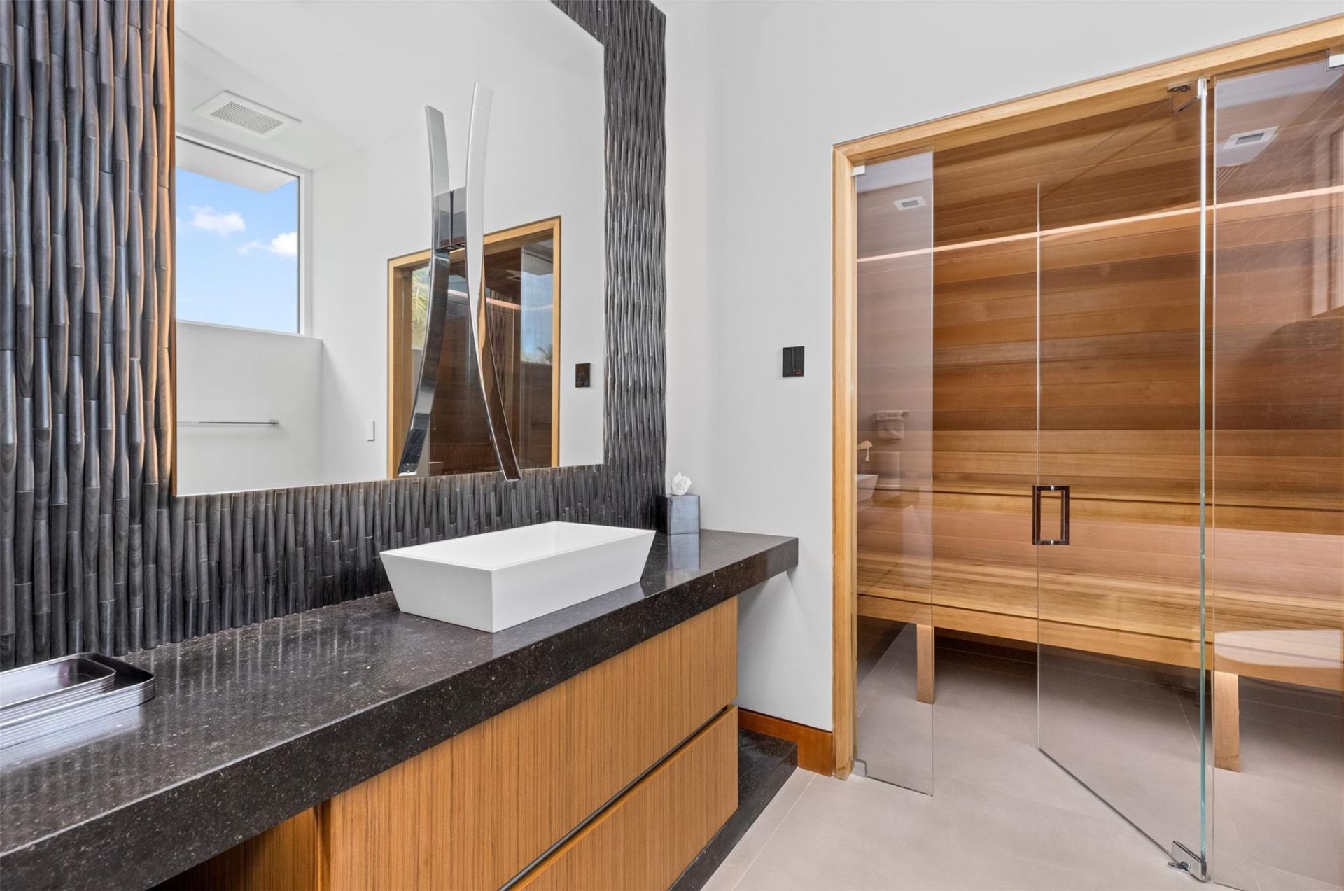 650 Royal Plaza Drive, Fort Lauderdale, FL 33301 Photo