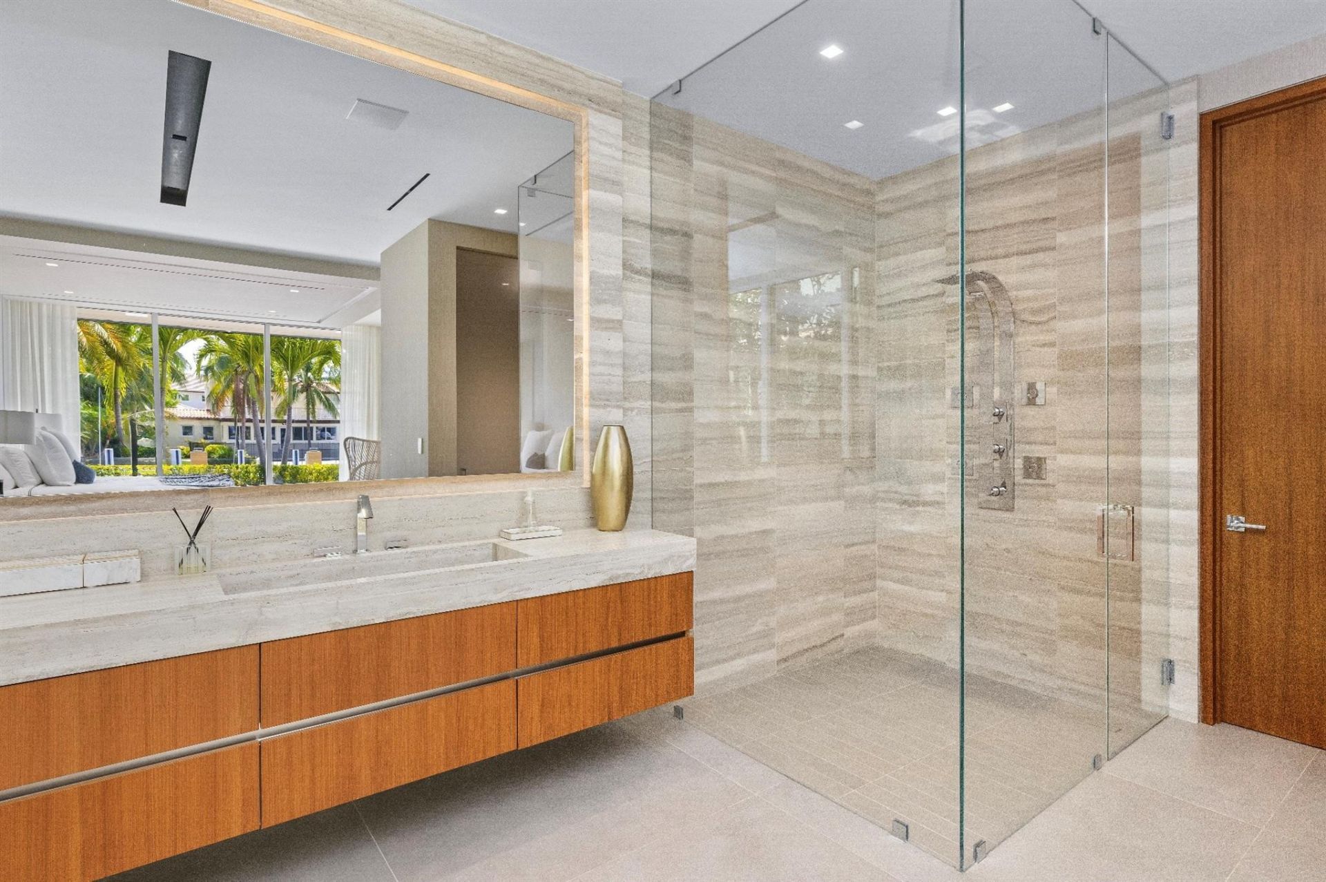 650 Royal Plaza Drive, Fort Lauderdale, FL 33301 Photo