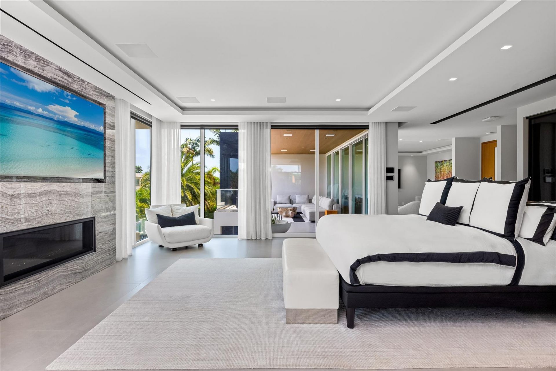 650 Royal Plaza Drive, Fort Lauderdale, FL 33301 Photo