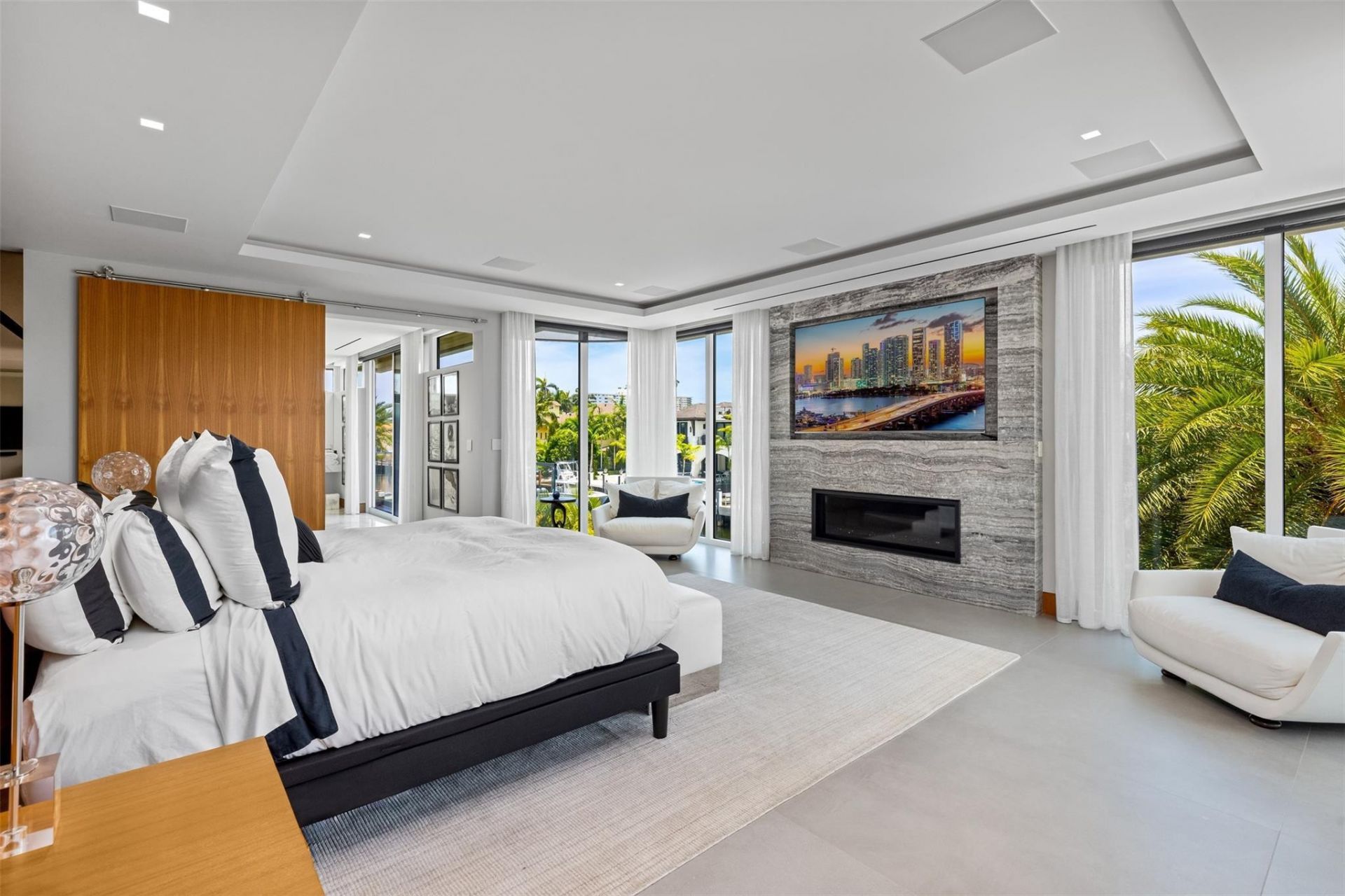 650 Royal Plaza Drive, Fort Lauderdale, FL 33301 Photo