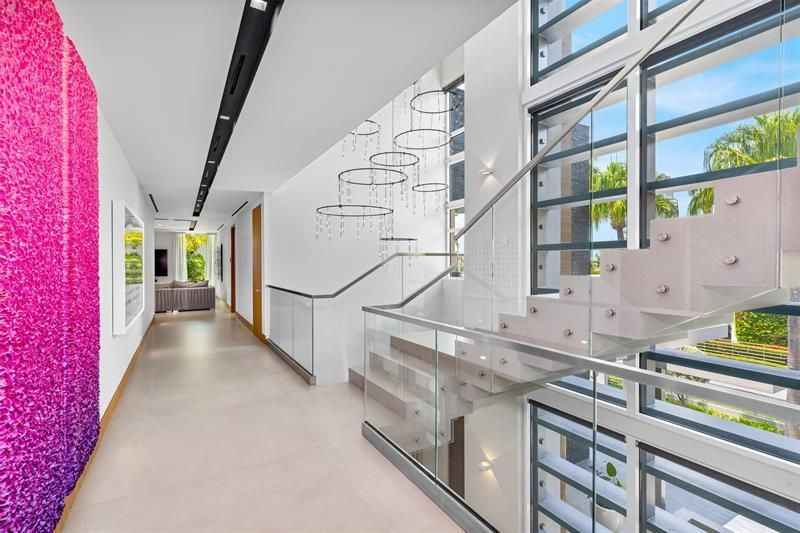 650 Royal Plaza Dr, Fort Lauderdale, FL 33301 Photo