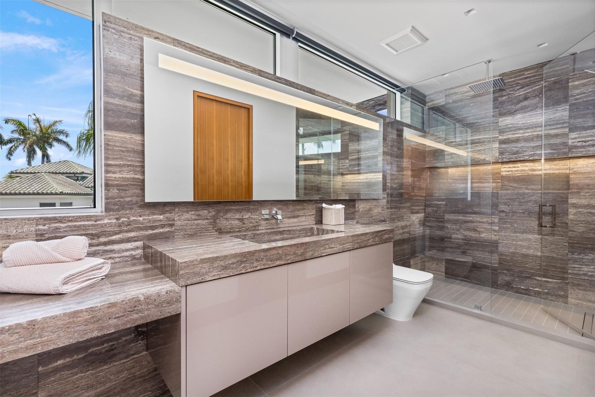 650 Royal Plaza Drive, Fort Lauderdale, FL 33301 Photo