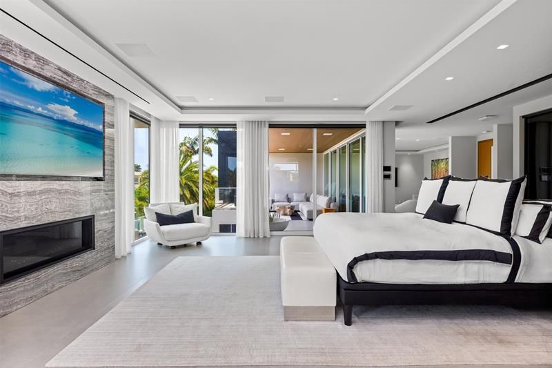 650 Royal Plaza Dr, Fort Lauderdale, FL 33301 Photo