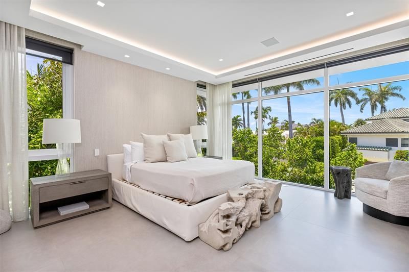 650 Royal Plaza Dr, Fort Lauderdale, FL 33301 Photo