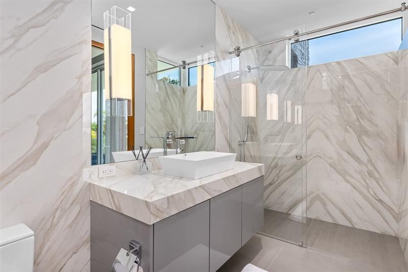 650 Royal Plaza Dr, Fort Lauderdale, FL 33301 Photo