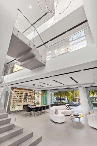 650 Royal Plaza Drive, Fort Lauderdale, FL 33301 Photo