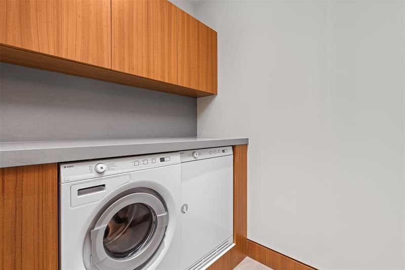 650 Royal Plaza Dr, Fort Lauderdale, FL 33301 Photo