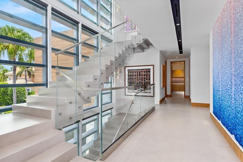 650 Royal Plaza Dr, Fort Lauderdale, FL 33301 Photo