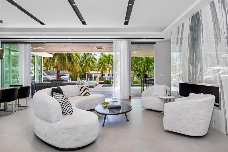 650 Royal Plaza Dr, Fort Lauderdale, FL 33301 Photo