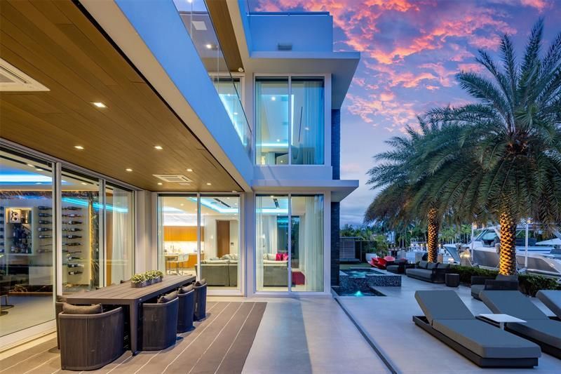 650 Royal Plaza Dr, Fort Lauderdale, FL 33301 Photo