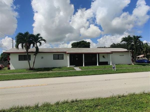600 S 46th Ave, Hollywood, FL 33021