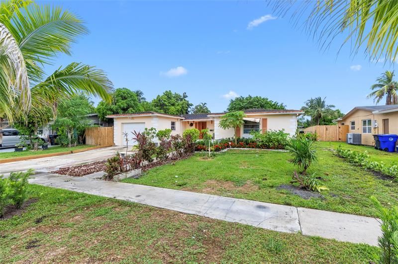 970 SW 67th Avenue, North Lauderdale, FL 33068 Photo