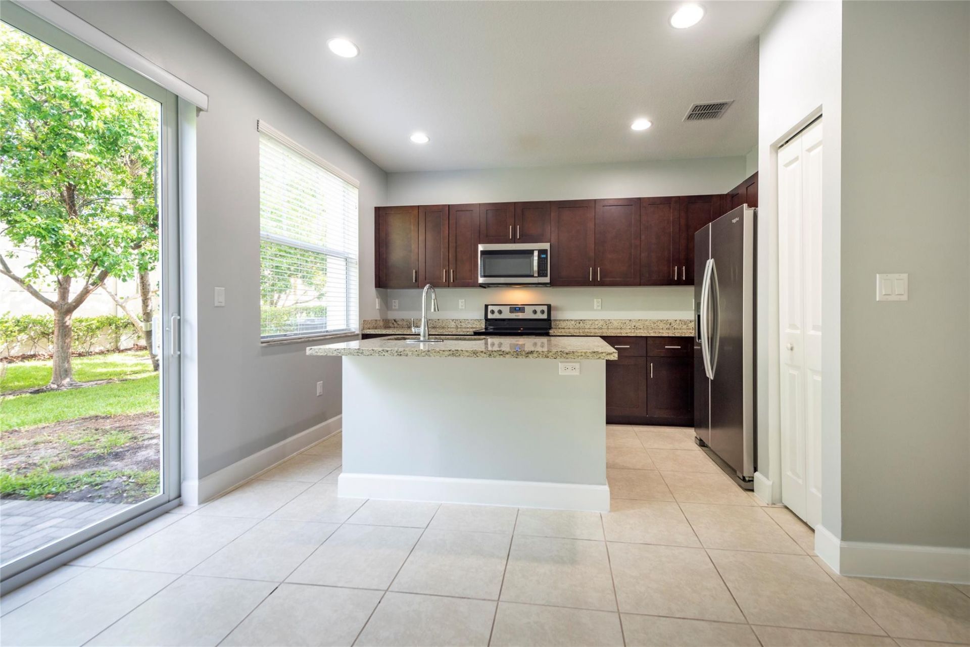 4731 NW 48th Terrace, Tamarac, FL 33319 Photo