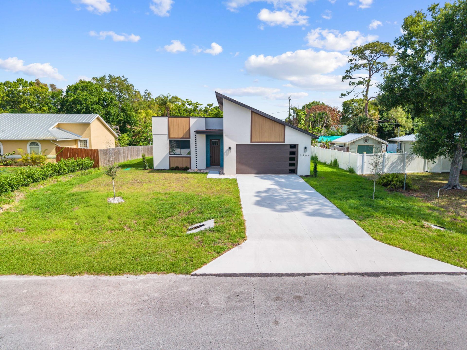 6904 Salerno Road, Fort Pierce, FL 34951 Photo