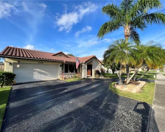 7719 NW 21st St, Margate, FL 33063 Photo