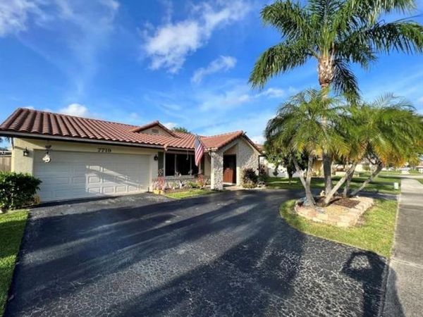 7719 NW 21st St, Margate, FL 33063