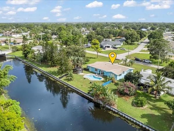 573 Wimbrow Dr, Sebastian, FL 32958