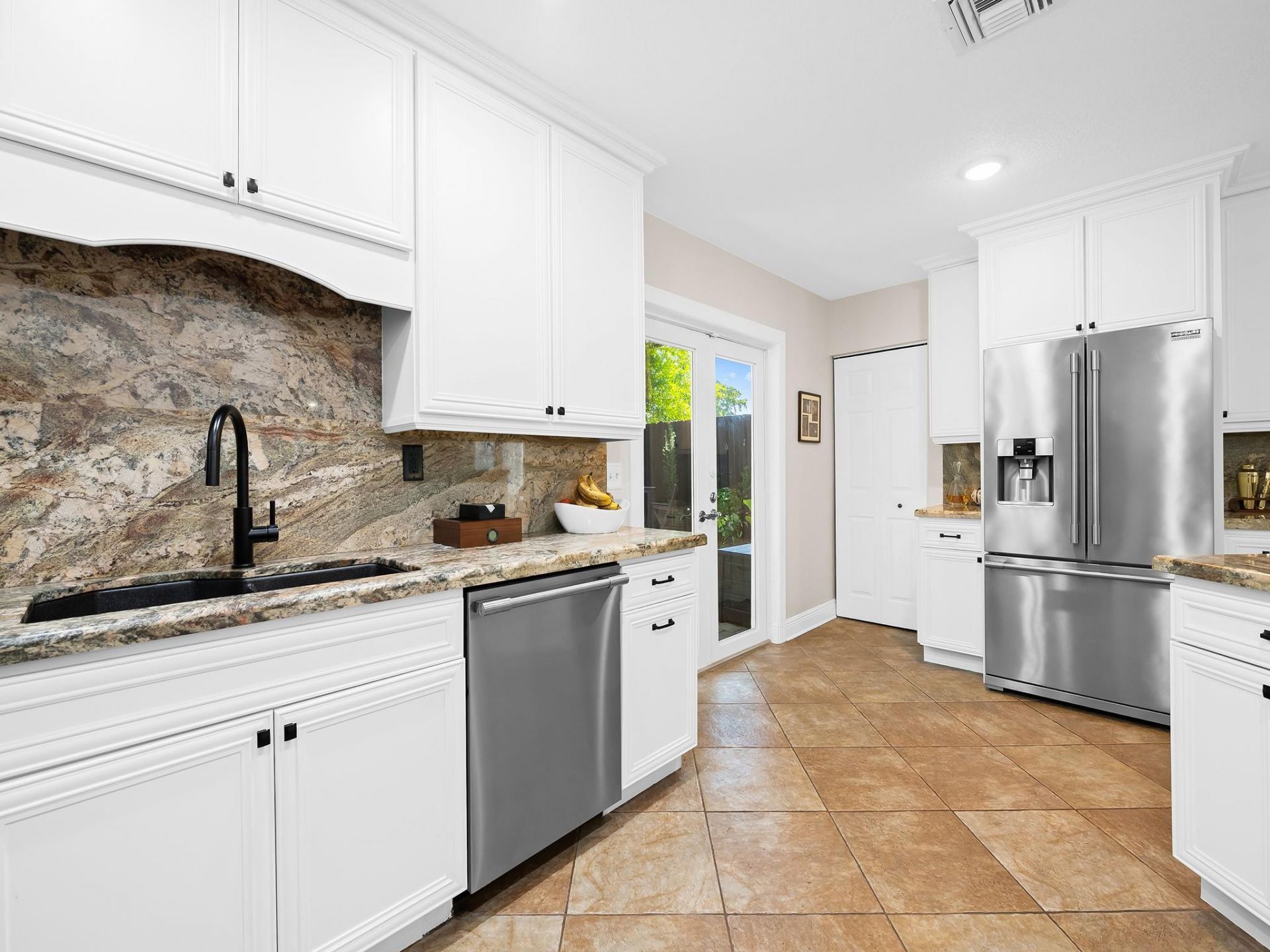 812 NW 26th Street, Wilton Manors, FL 33311 Photo