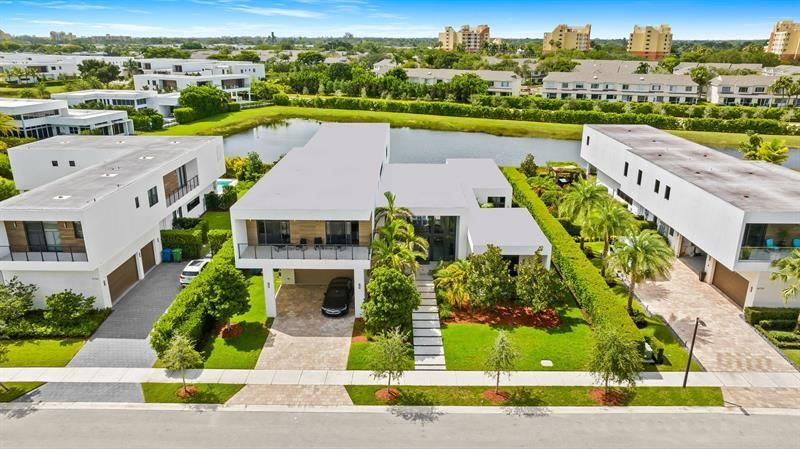 16768 Natures Way, Weston, FL 33326 Photo