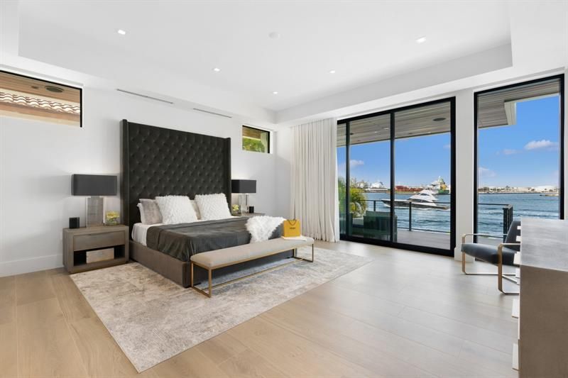 1957 Harbourview Drive, Fort Lauderdale, FL 33316 Photo