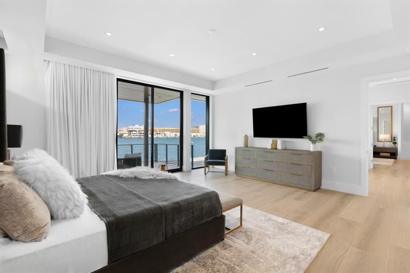 1957 Harbourview Drive, Fort Lauderdale, FL 33316 Photo