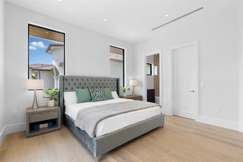 1957 Harbourview Drive, Fort Lauderdale, FL 33316 Photo