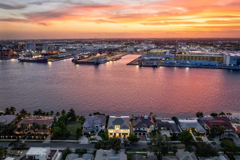 1957 Harbourview Drive, Fort Lauderdale, FL 33316 Photo