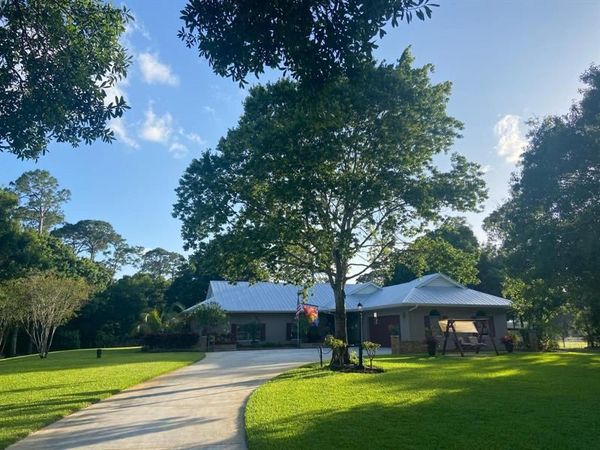4319 Thousand Pines Dr, Fort Pierce, FL 34981