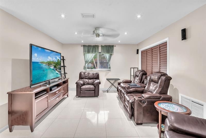 630 NW 80th Terrace, Margate, FL 33063 Photo