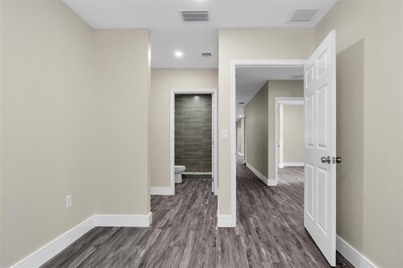 2451a NW 21st Street, Fort Lauderdale, FL 33311 Photo