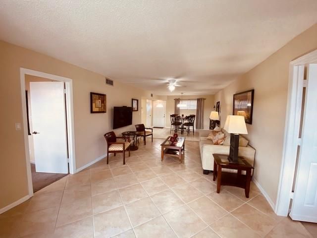 9420 S Hollybrook Lake Drive, Unit 305, Pembroke Pines, FL 33025 Photo