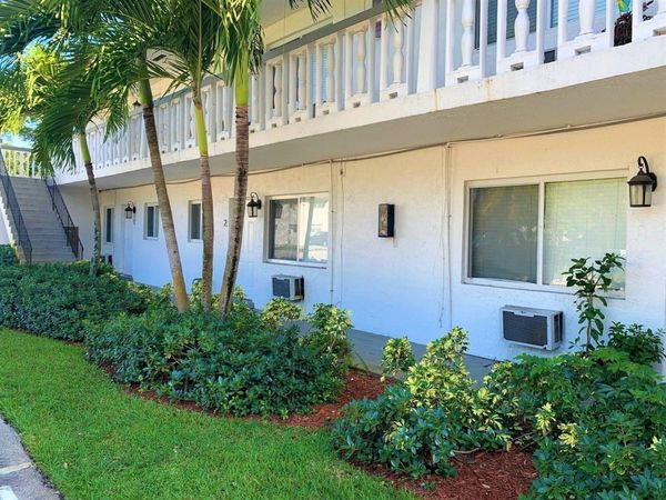 701 SW 14th Avenue, Unit 4, Fort Lauderdale, FL 33312