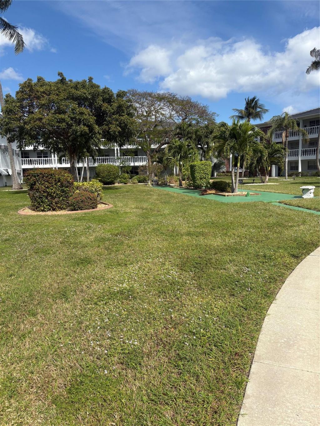 2455 NE 51st Street, Unit 207, Fort Lauderdale, FL 33308 Photo