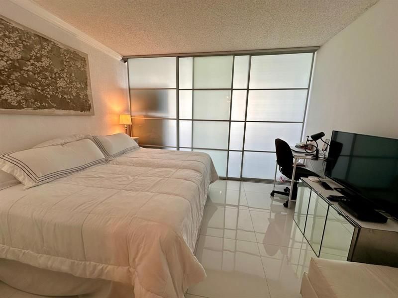 1880 S Ocean Drive, Unit Ts705, Hallandale Beach, FL 33009 Photo