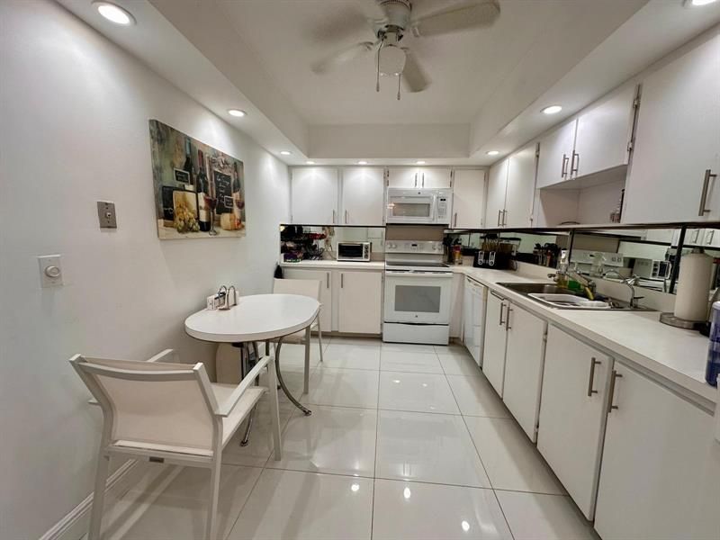 1880 S Ocean Drive, Unit Ts705, Hallandale Beach, FL 33009 Photo