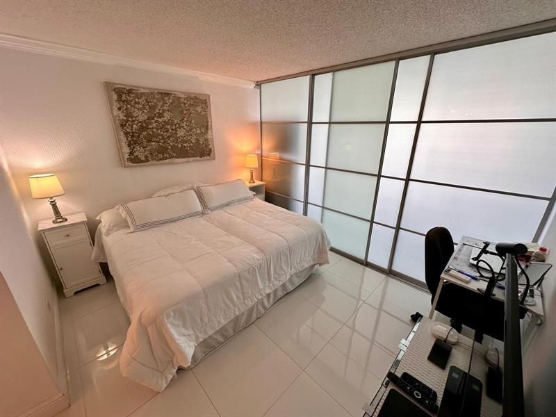1880 S Ocean Drive, Unit Ts705, Hallandale Beach, FL 33009 Photo