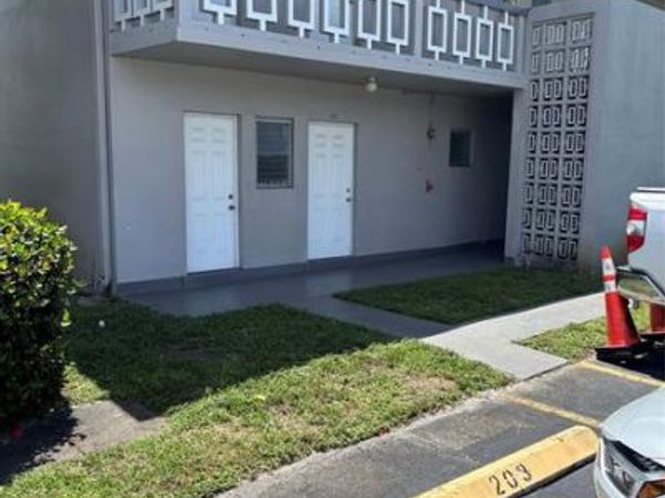 6720 Arbor Drive, Unit 101, Miramar, FL 33023