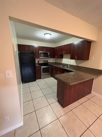 1461 NW 22nd Street, Unit A, Fort Lauderdale, FL 33311 Photo