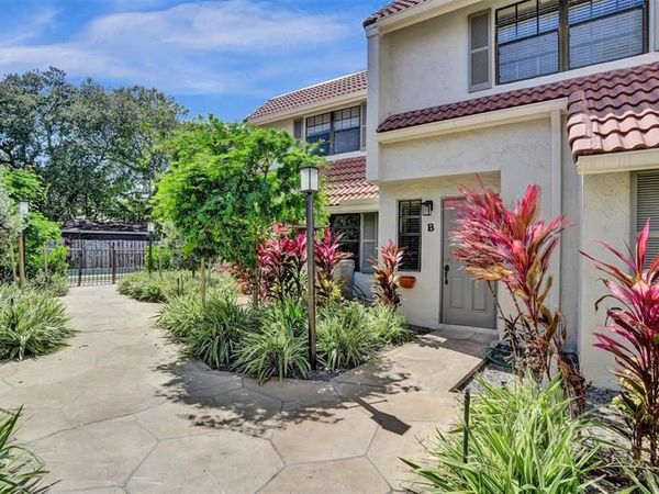 1415 S Miami Rd, Unit B, Fort Lauderdale, FL 33316