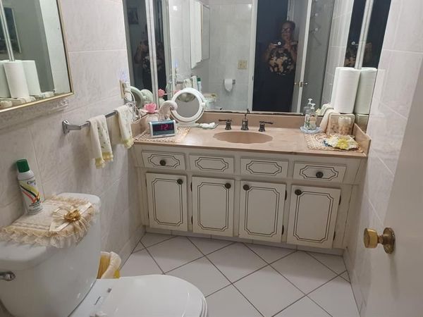 Lauderdale Lakes, FL 33319