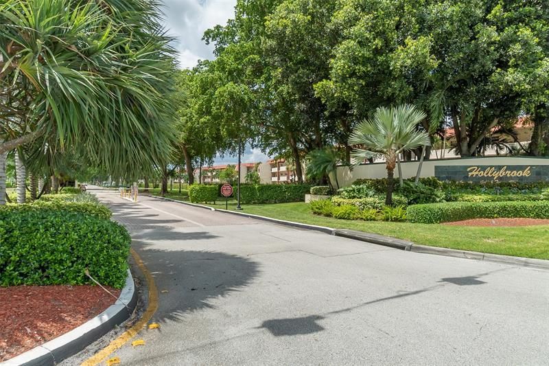 820 S Hollybrook Drive, Unit 209, Pembroke Pines, FL 33025 Photo