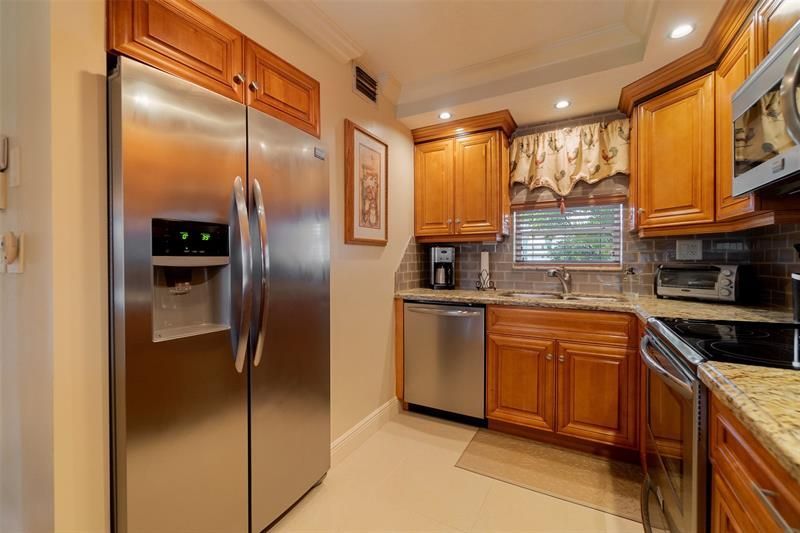 820 S Hollybrook Drive, Unit 209, Pembroke Pines, FL 33025 Photo