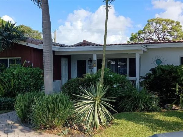 803 NE 21st Drive, Fort Lauderdale, FL 33305