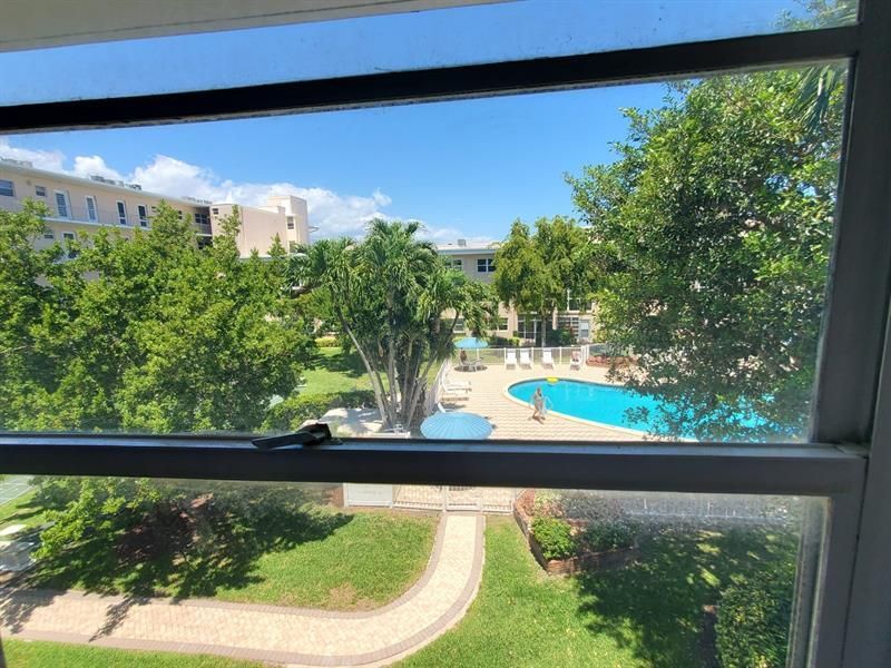 1481 S Ocean Blvd, Unit 308, Lauderdale by the Sea, FL 33062 Photo